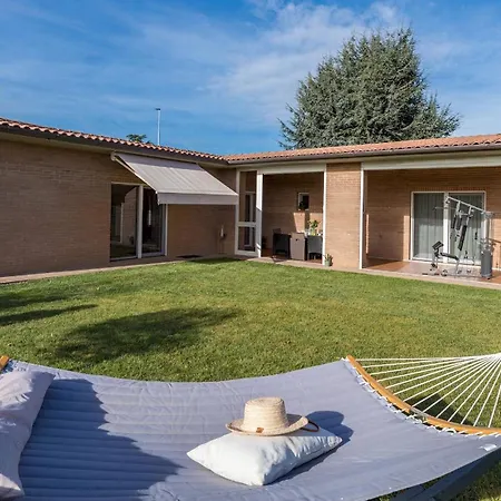 Villa Vivi' 8, Emma
